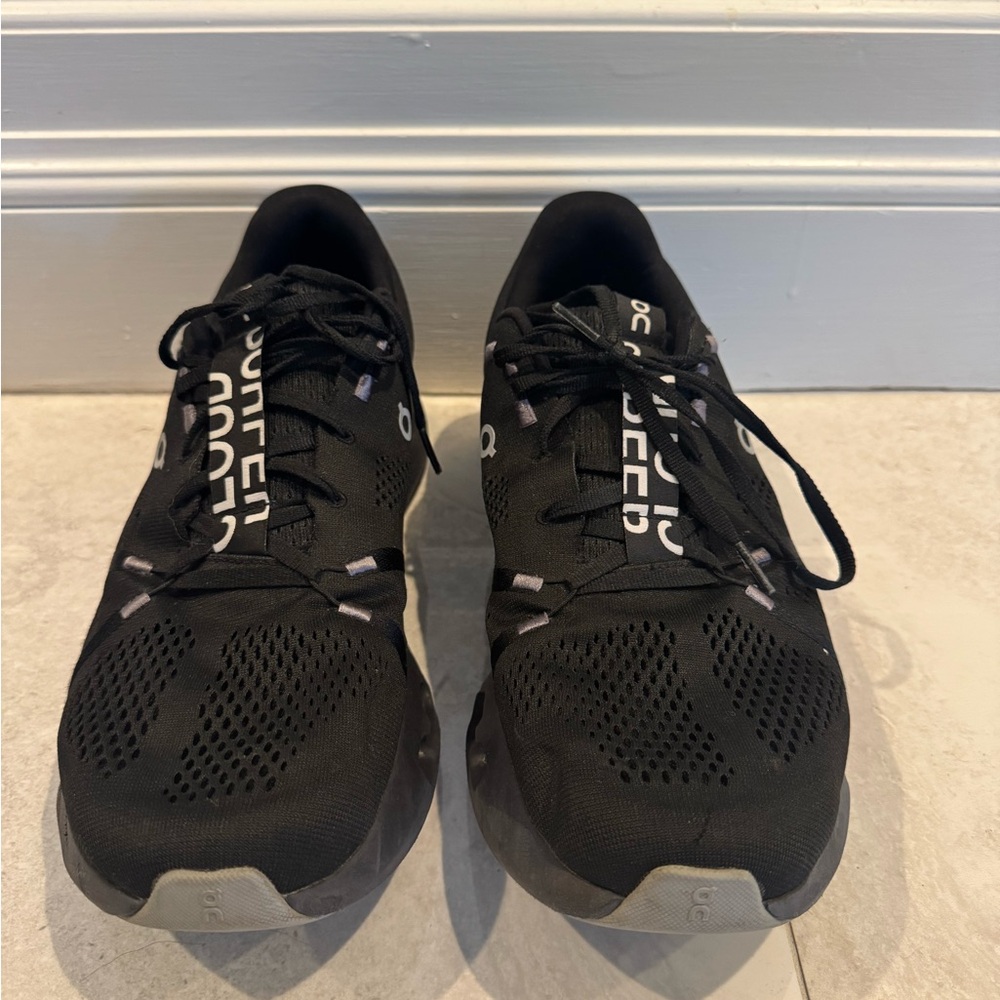 On Running Black and Gray Athletic Shoes
